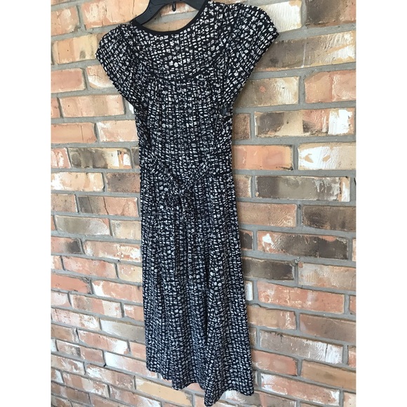 Motherhood Maternity V-Neck Black and White Print Short Sleeve Dress Medium - Picture 5 of 5